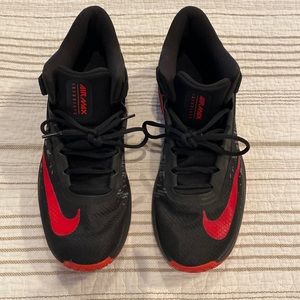 Air Max Infuriate 2 Mid Basketball Nike Men's size 12 Nike SKU  AA7066-066